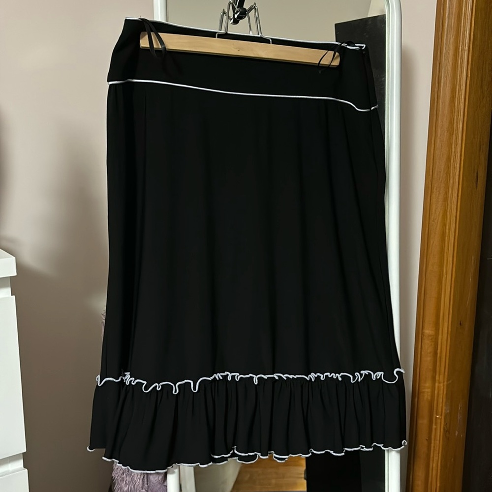 Midi satin style skirt
